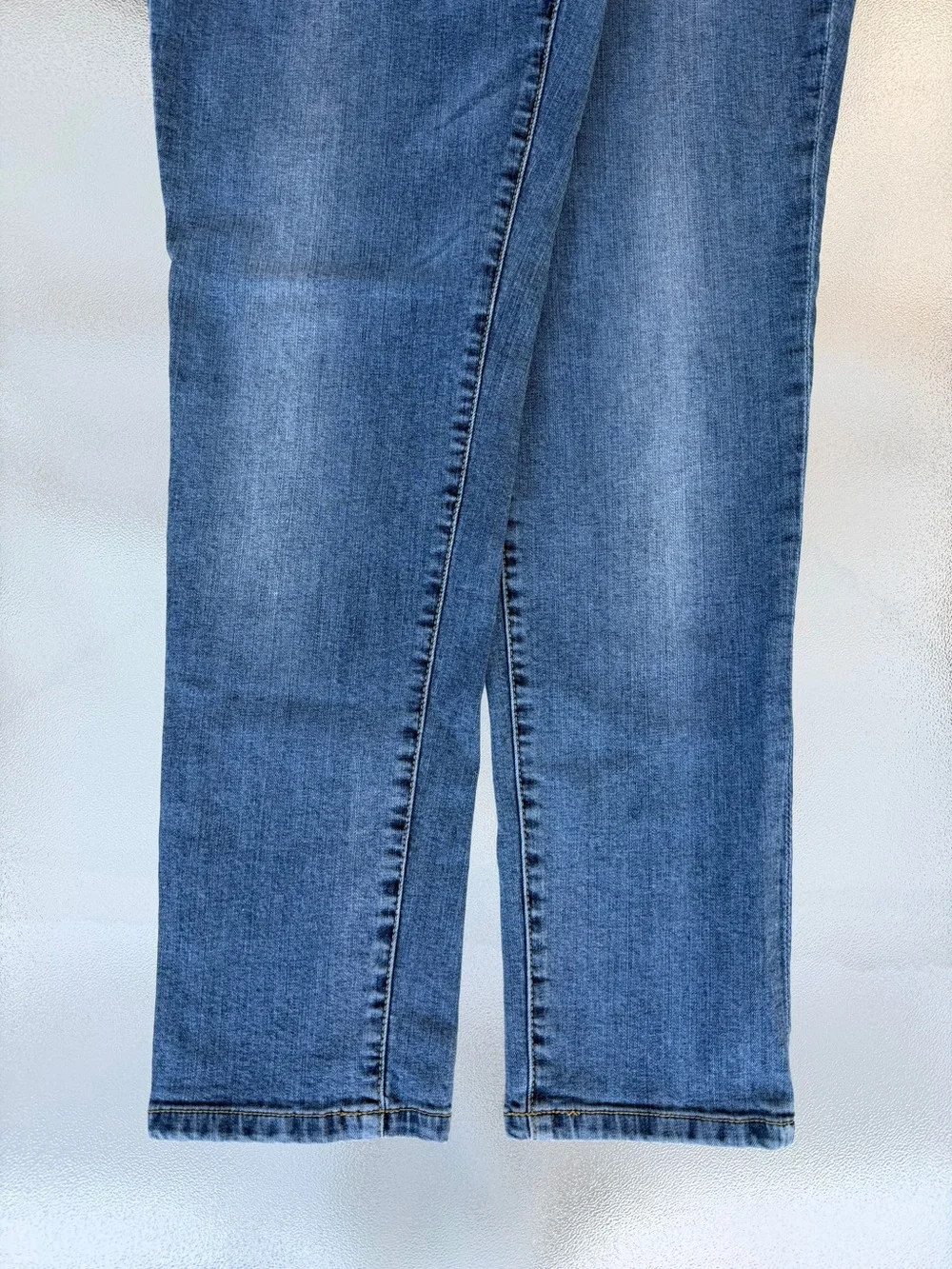 Max Jeans Blue Wash Boyfriend Tapered Leg Mid-Rise Skinny Jeans ~ Women’s 12 - Picture 4 of 9